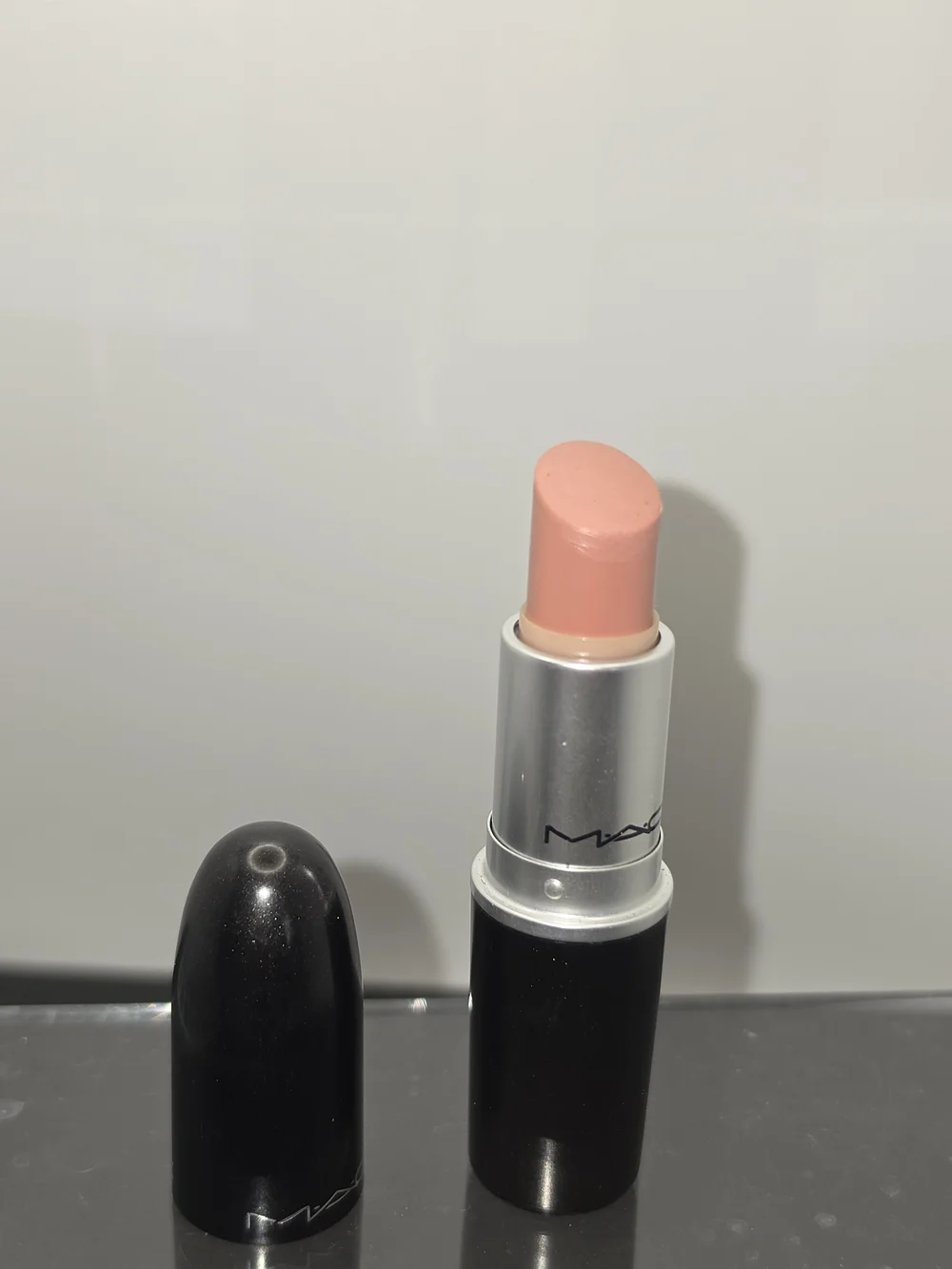 DISCONTINUED MAC GLAZE LIPSTICK- 